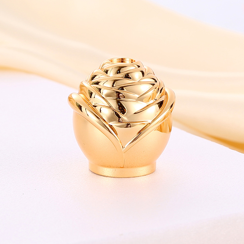 Flower Shaped Cosmetic bottle cap custom Zamac private label